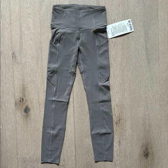 NWT fast and free high rise tight 25